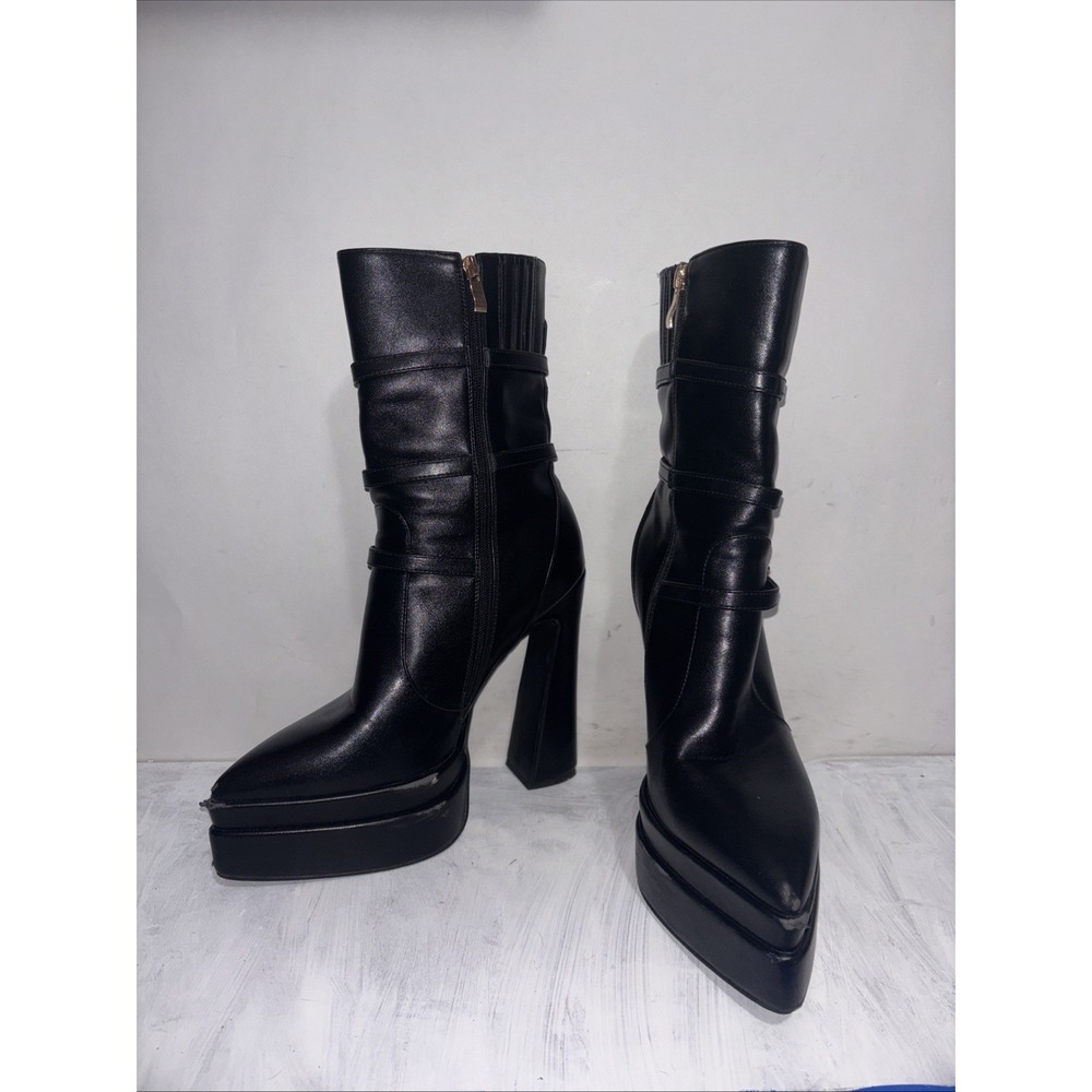 Versace Black and Gold Heeled Boots with Platform Size 8 Light Wear At Front